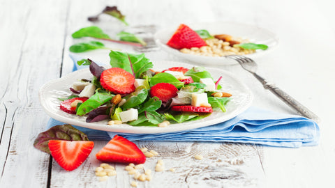 Spinach Strawberry Walnut Salad